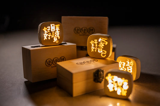 Mini magnetic light 迷你磁吸照明灯